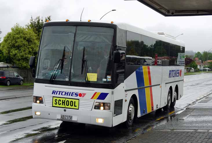 Ritchies Dennis Javelin BCI-Gemilang 235